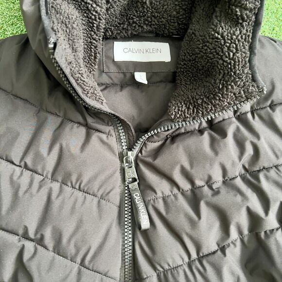 Calvin Klein Men’s Infinite Stretch Puffer Jacket With Sherpa Lined Hood Large - Picture 3 of 11